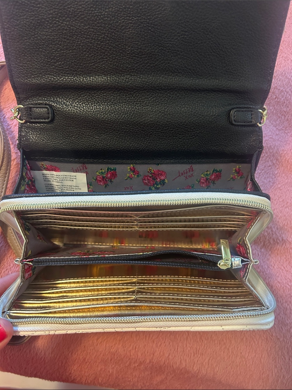 Betsey Johnson Taupe and Light Pink Bow Crossbody Bag with Gold Heart - Picture 3 of 7